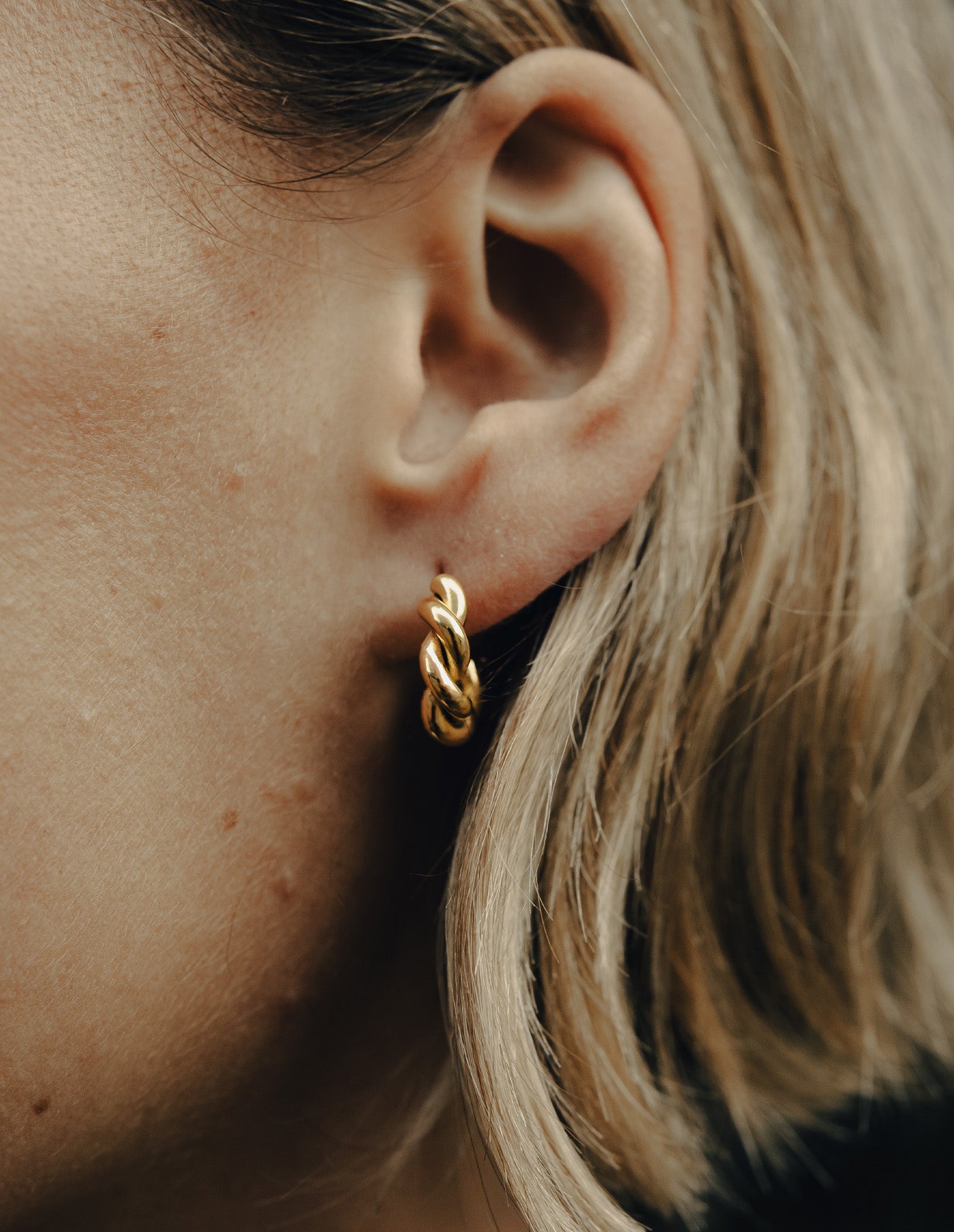 Gold Ridge Twist Hoop Earrings