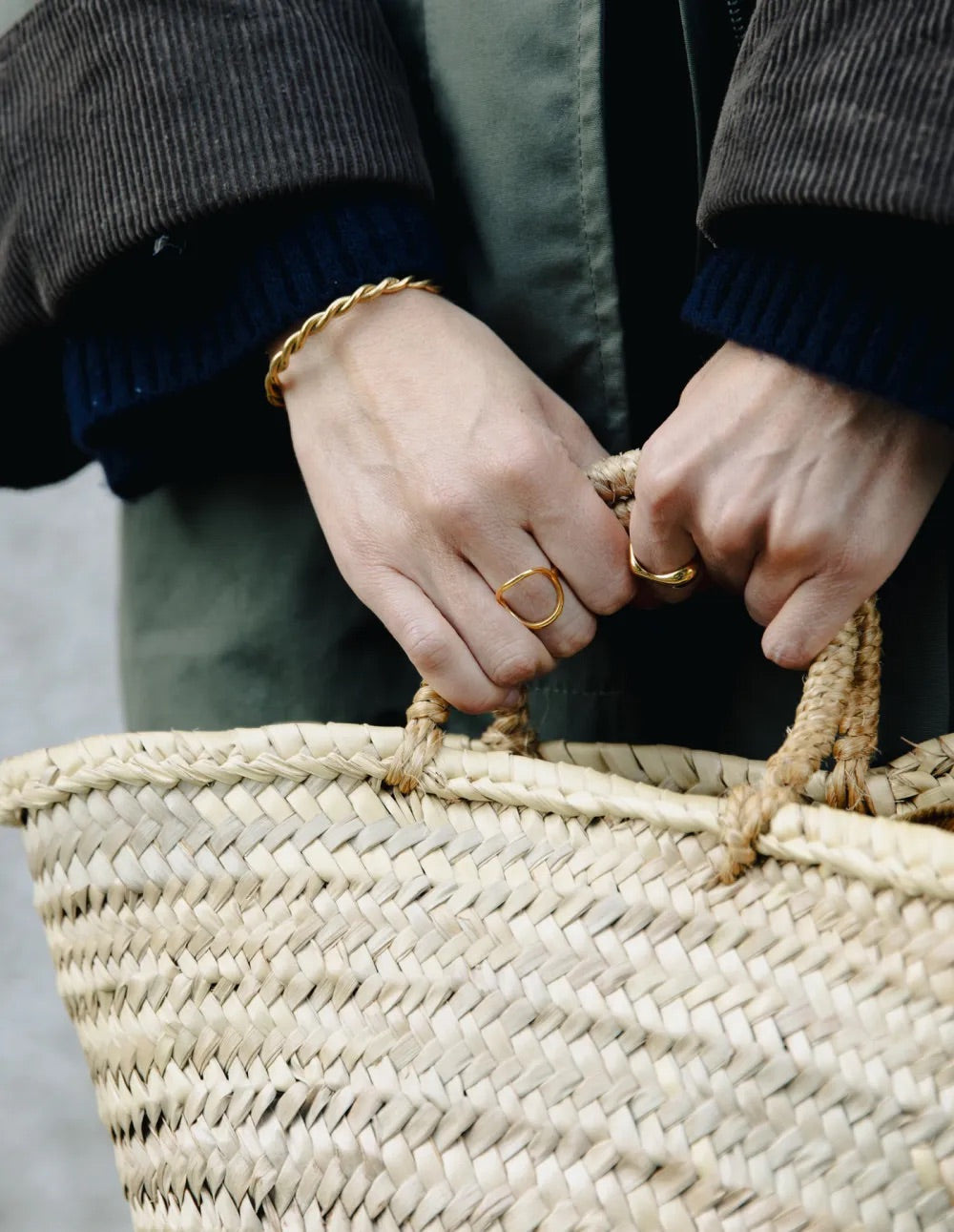Gold Abstract Circle Ring