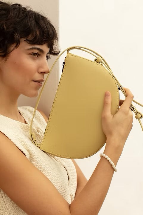 Farou Half Moon Bag, Pampas