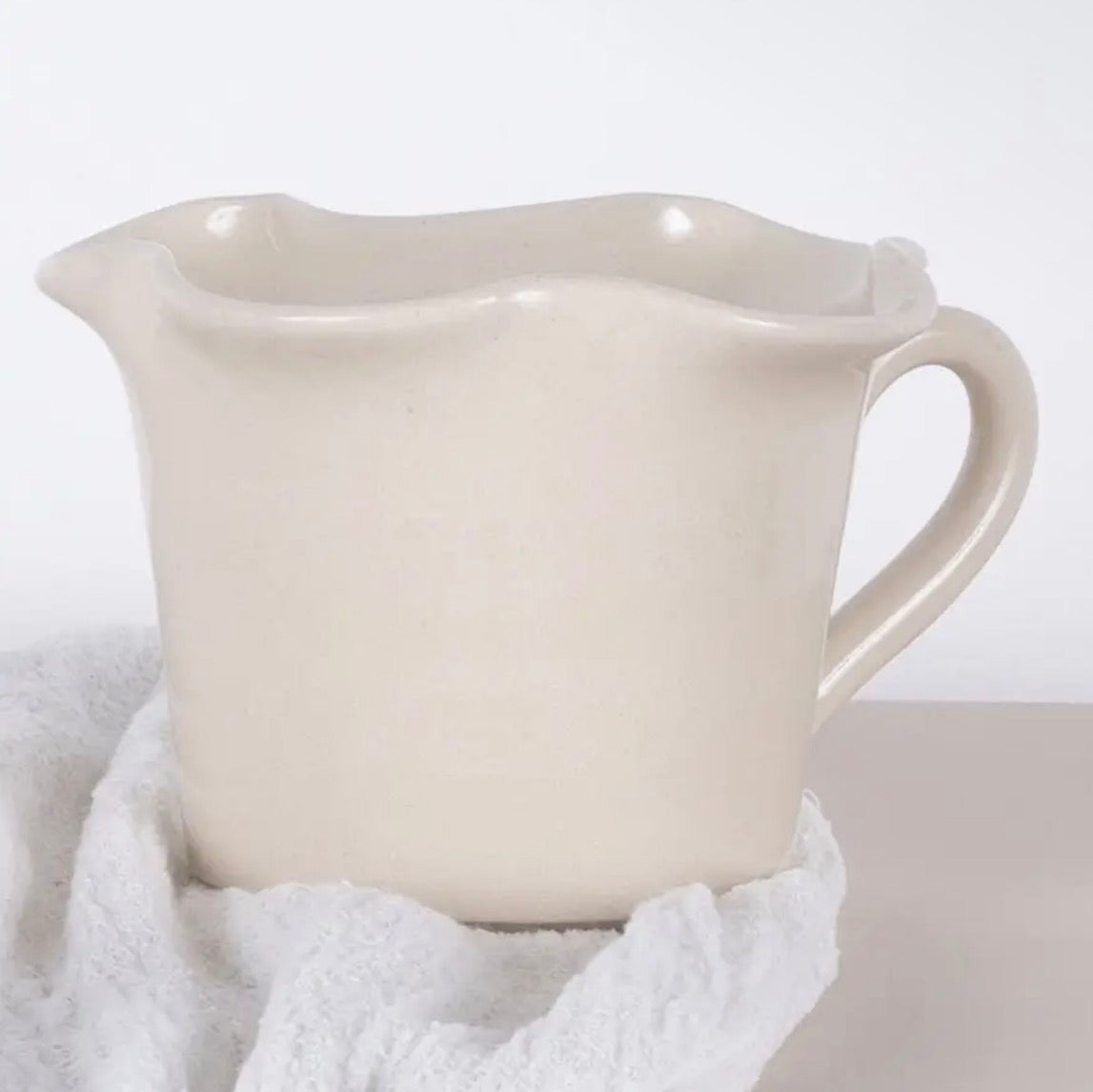 Frilly Mug