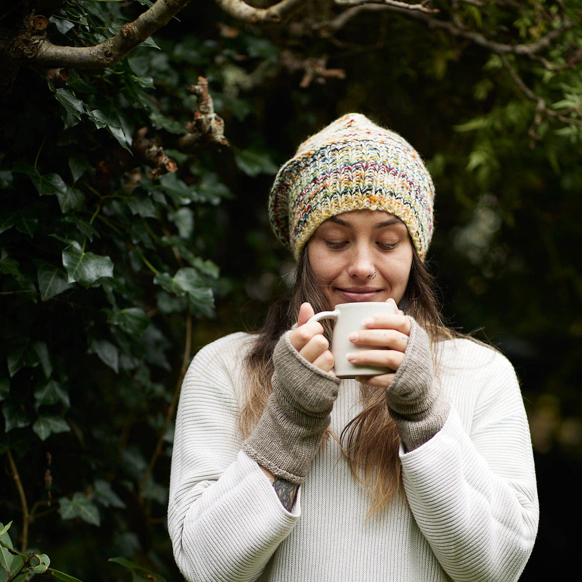 SAGLO Unisex Luxury Merino Wristwarmers: Desert Beige