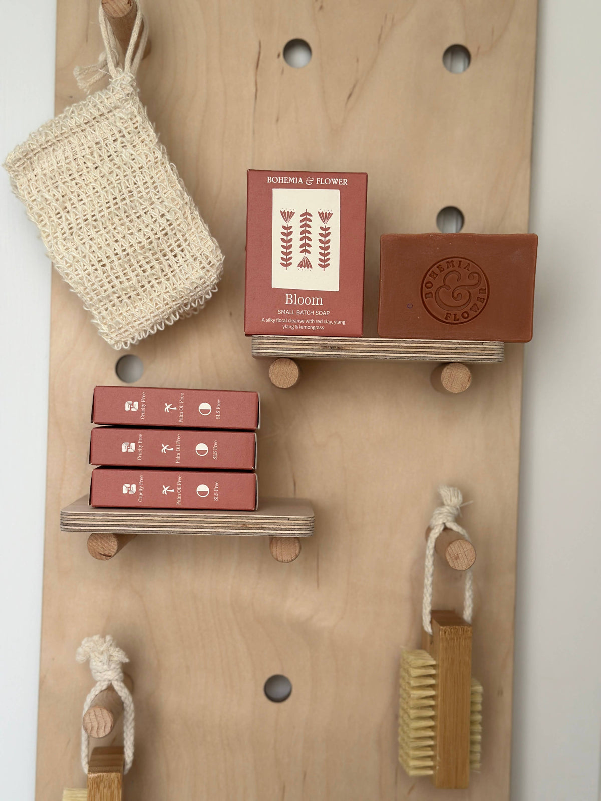 Red Clay Natural Soap Bar – Ylang Ylang & Lemongrass