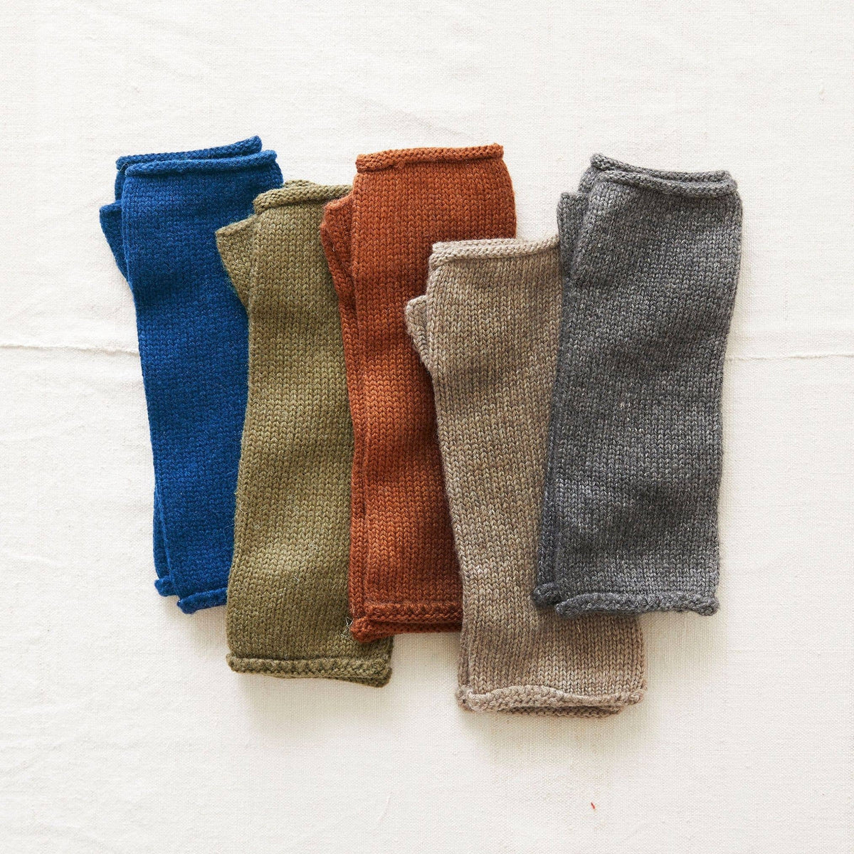 SAGLO Unisex Luxury Merino Wristwarmers: Desert Beige