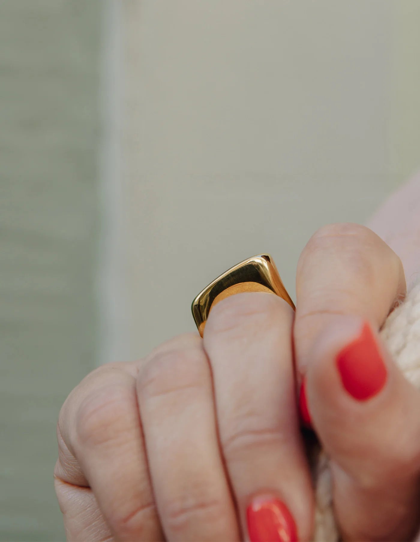 Gold Raised Fluid Ring