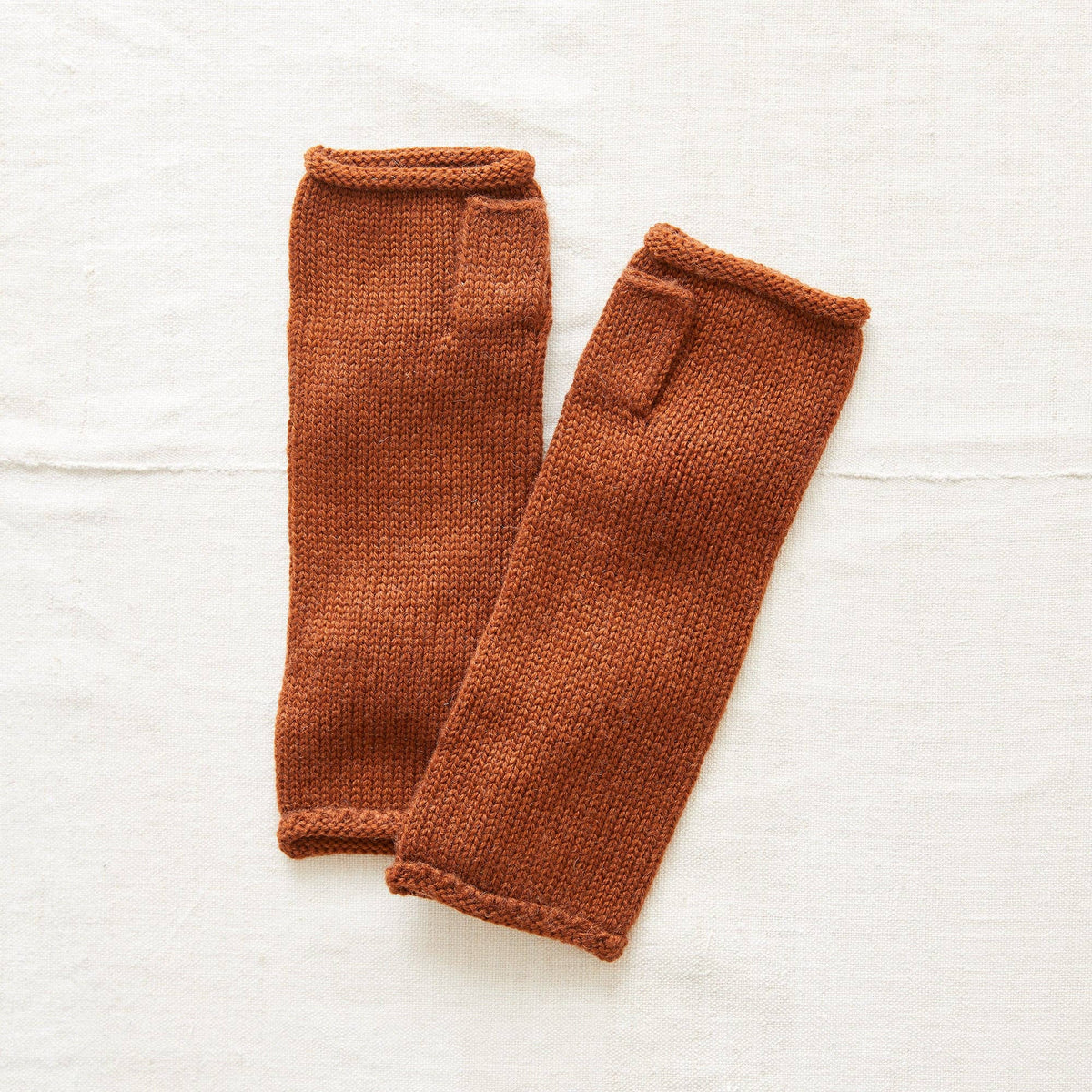 SAGLO Unisex Luxury Merino Wristwarmers: Desert Beige